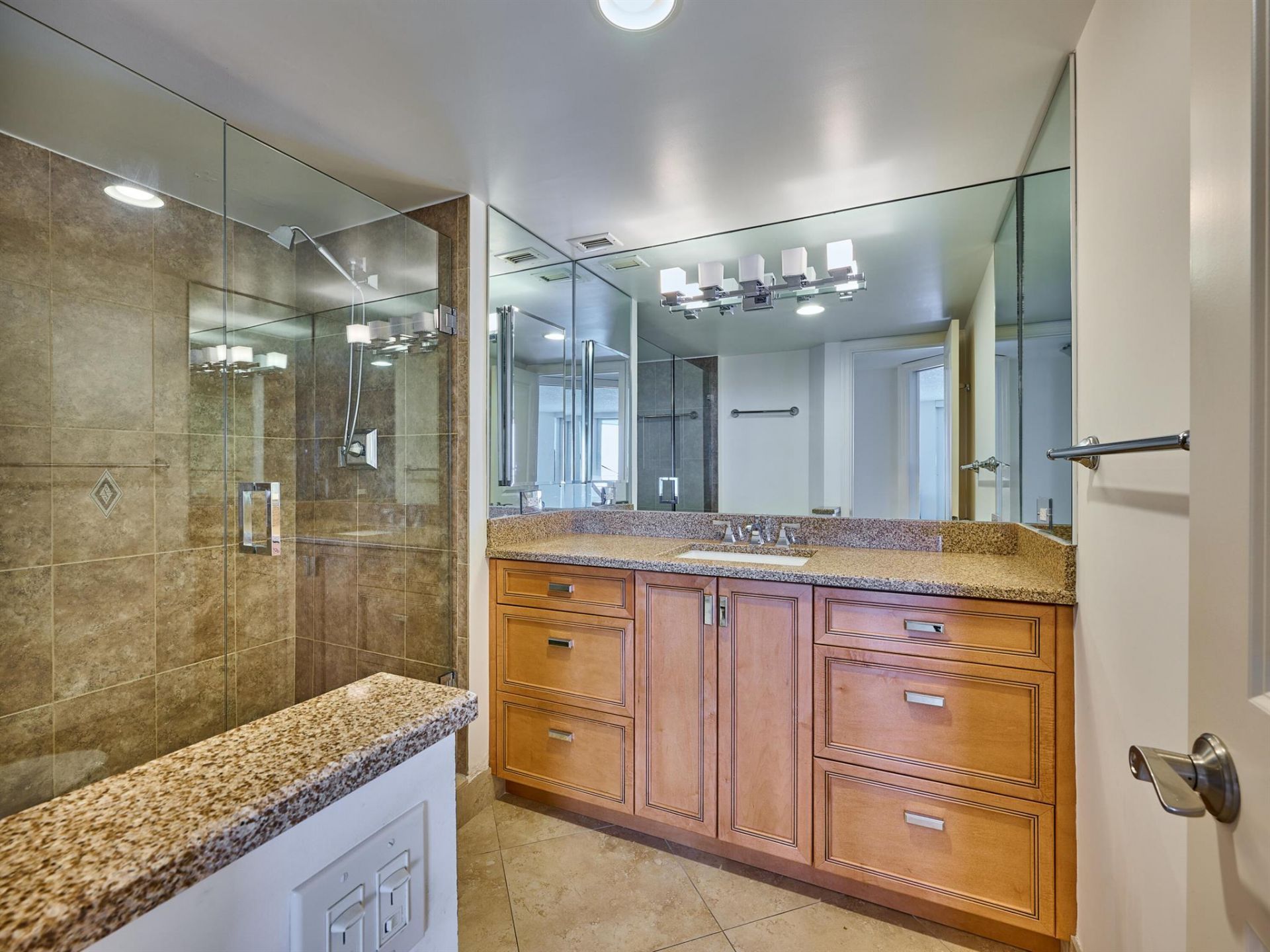 500 S Ocean Boulevard, Unit 2105, Boca Raton, FL 33432 Photo