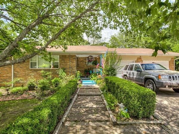 206 Lackey Drive, Eufaula, OK 74432