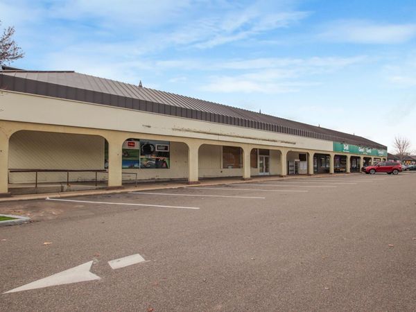 2118 Veterans Dr, Saint Cloud, MN 56303