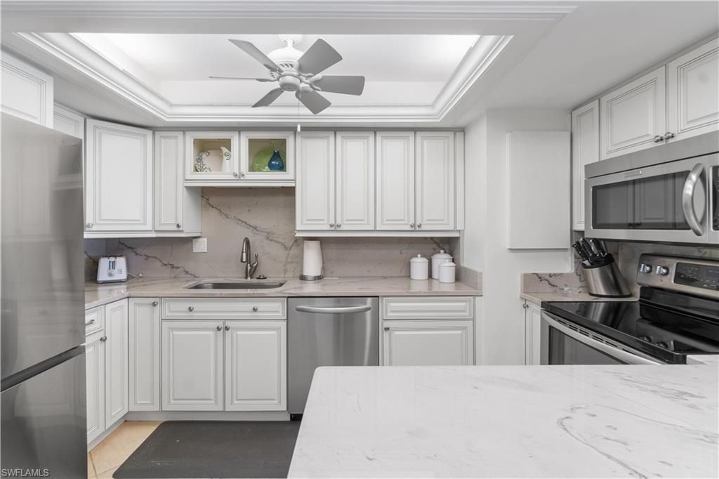 3443 Gulf Shore Blvd N, Unit 303, Naples, FL 34103 Photo