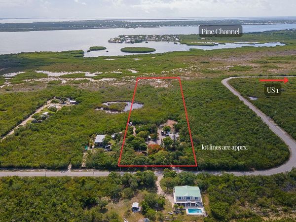 2231 Middle Torch Road, Middle Torch, FL 33042