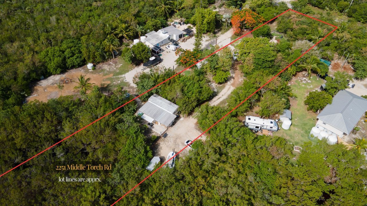 2231 Middle Torch Road, Middle Torch Key, FL 33042 Photo