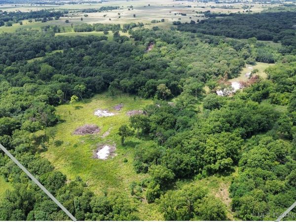 11185 E Gray Hill, Milburn, OK 73450