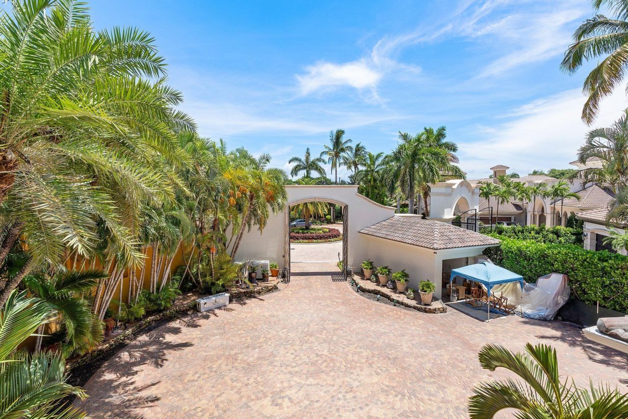 319 Mizner Lake Estates Drive, Boca Raton, FL 33432 Photo