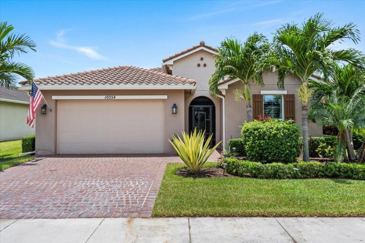 10354 SW Ligustrum Drive, Port Saint Lucie, FL 34987 Photo