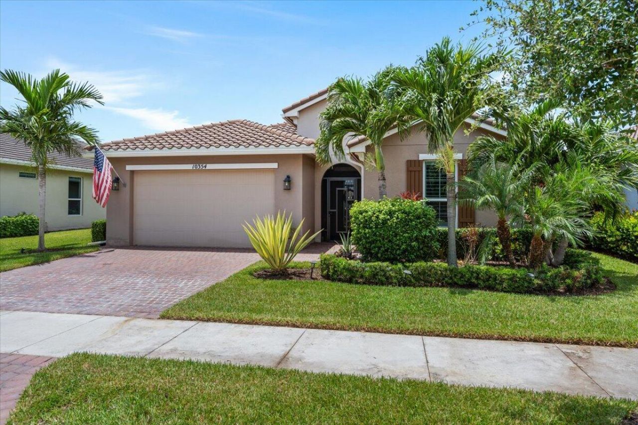 10354 SW Ligustrum Drive, Port Saint Lucie, FL 34987 Photo