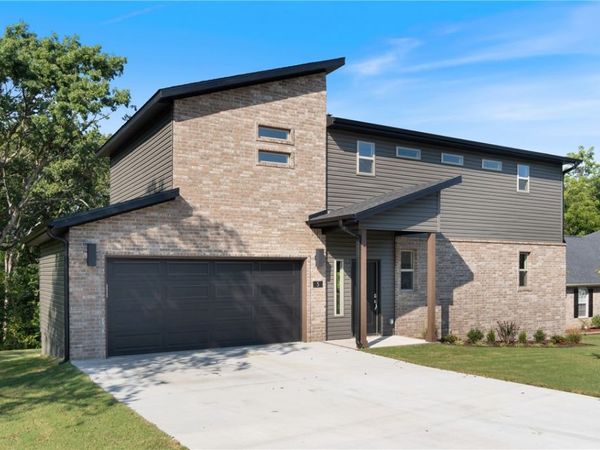 5 Hebrides Lane, Bella Vista, AR 72715