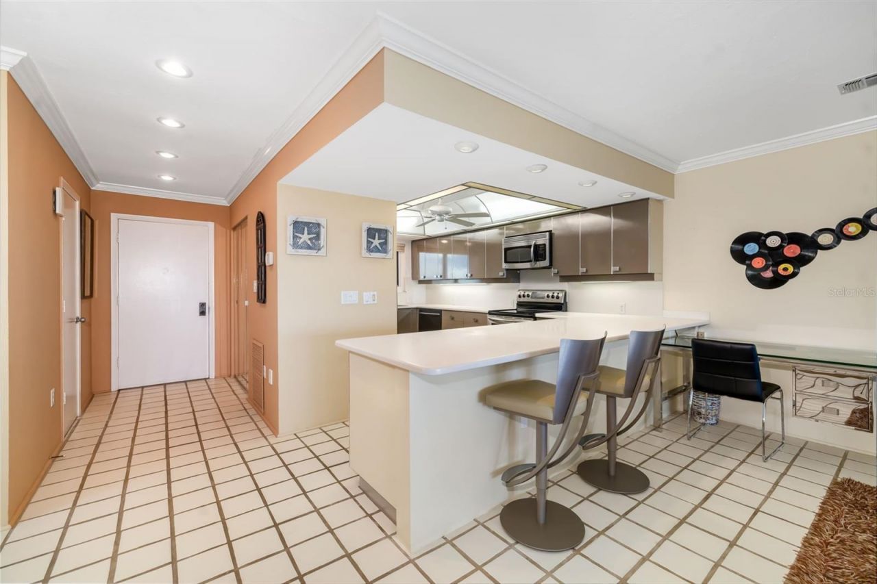 546a Beach Road, Unit A544, Sarasota, FL 34242 Photo