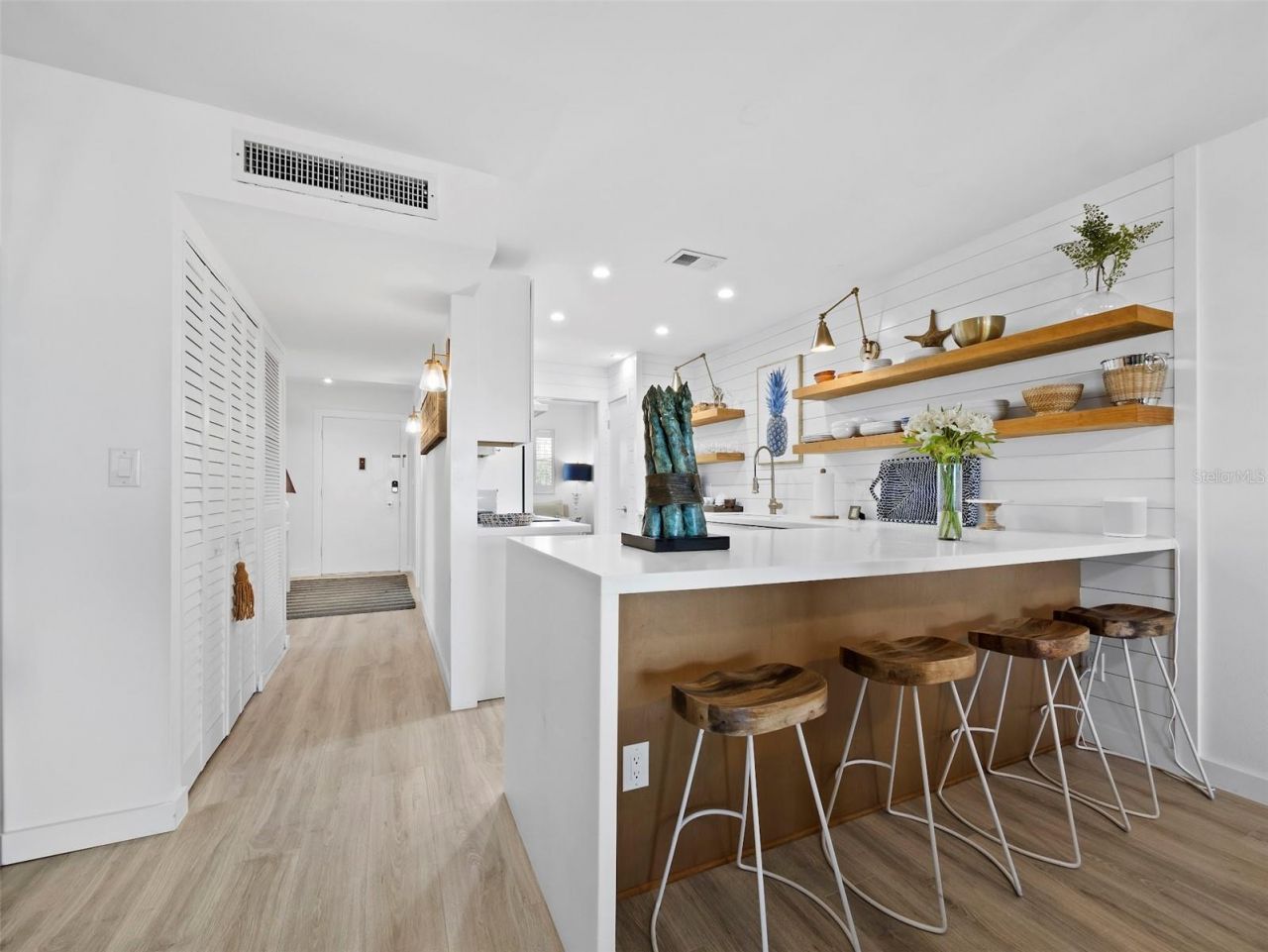 6925 Gulf Of Mexico Drive, Unit 24, Longboat Key, FL 34228 Photo