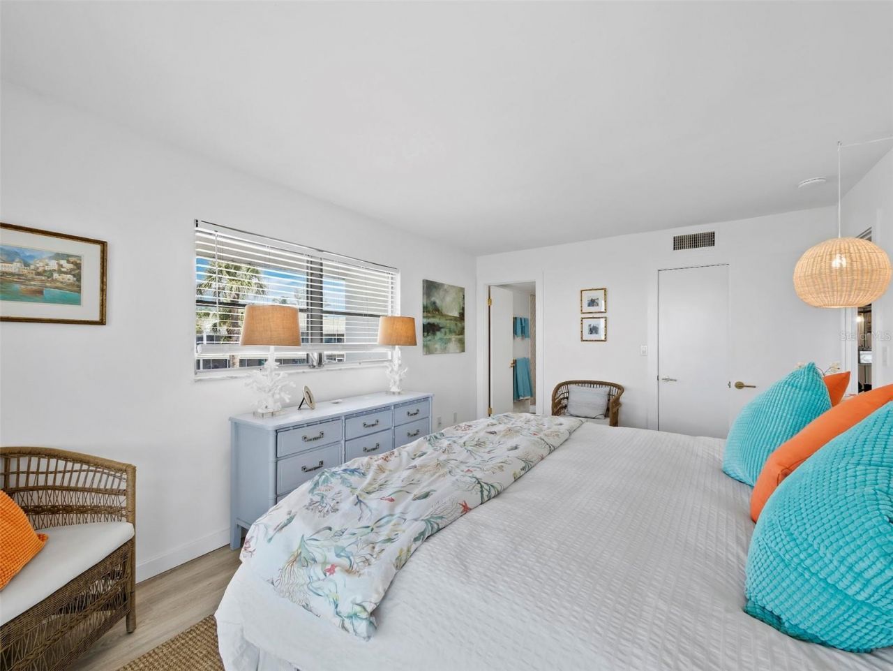 6925 Gulf Of Mexico Drive, Unit 24, Longboat Key, FL 34228 Photo