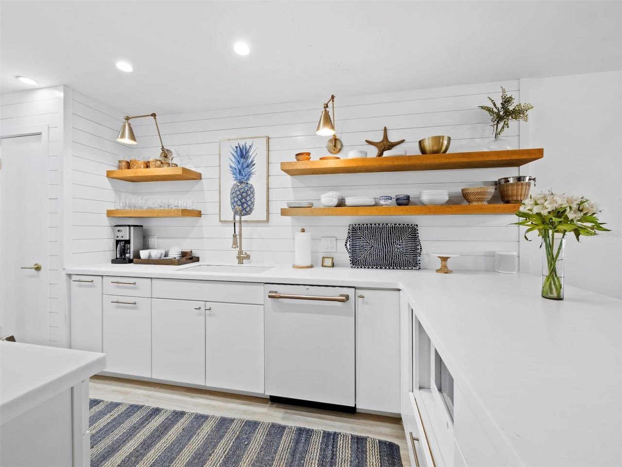 6925 Gulf Of Mexico Drive, Unit 24, Longboat Key, FL 34228 Photo