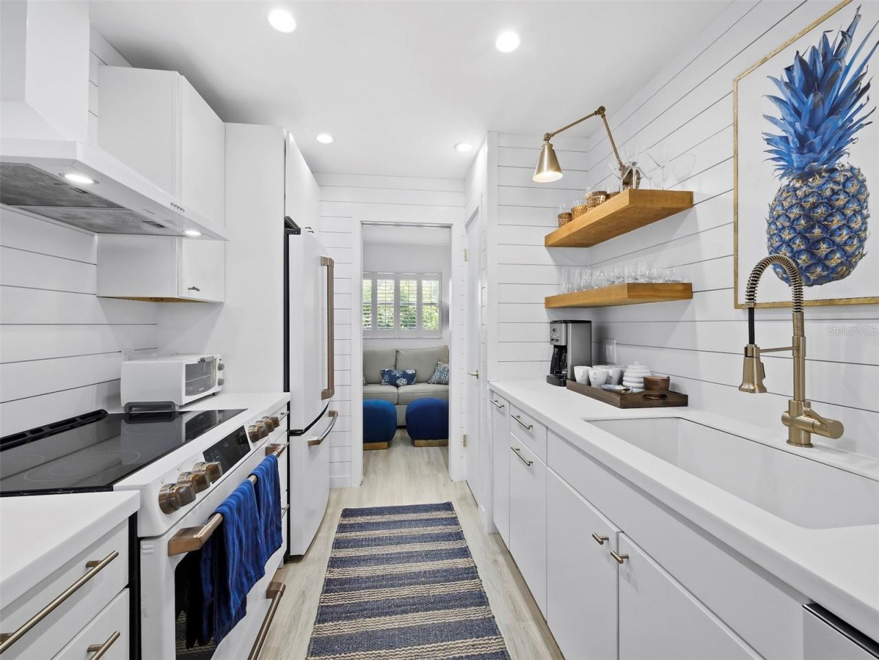 6925 Gulf Of Mexico Drive, Unit 24, Longboat Key, FL 34228 Photo