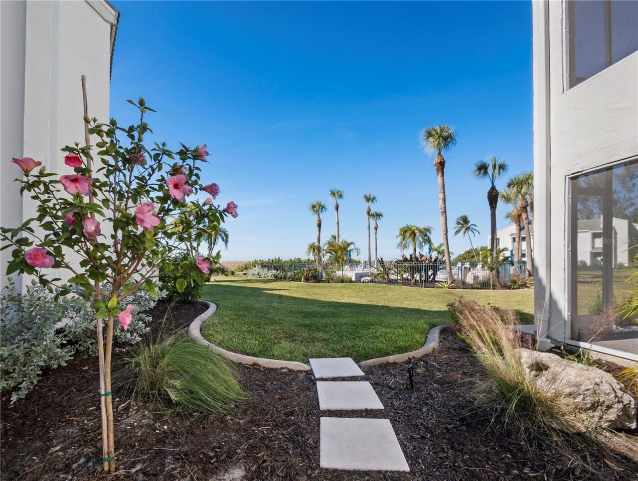 6925 Gulf Of Mexico Drive, Unit 24, Longboat Key, FL 34228 Photo