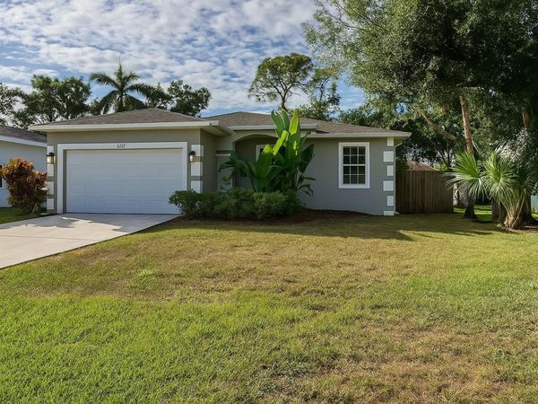 2017 17TH AVENUE W, BRADENTON, FL 34205