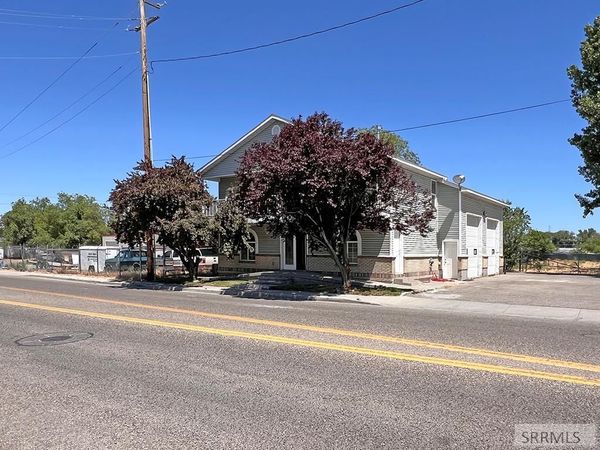 15 W Walker Street, BLACKFOOT, ID 83221