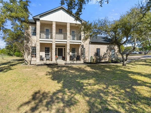 310 Saddle Blankt DR, Dripping Springs, TX 78620