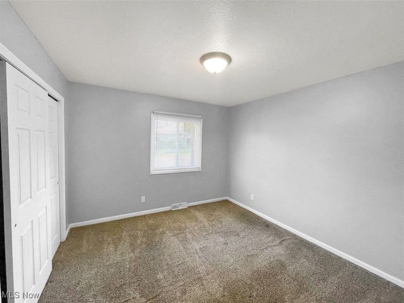 1330 W Waterloo Road, Akron, OH 44314 Photo 17