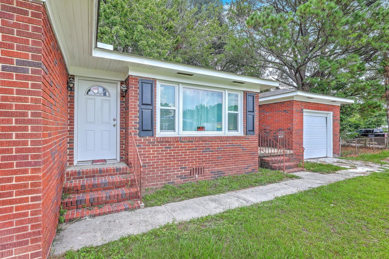 1482 Bells Highway Photo 3