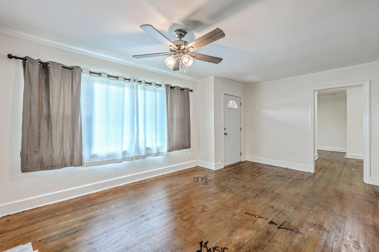 1482 Bells Highway Photo 5