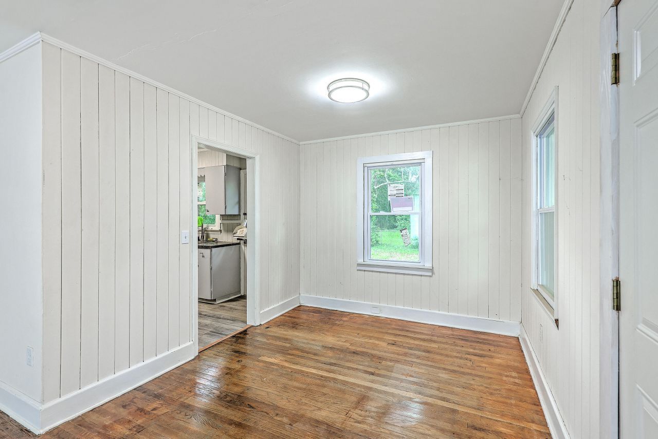 1482 Bells Highway Photo 9