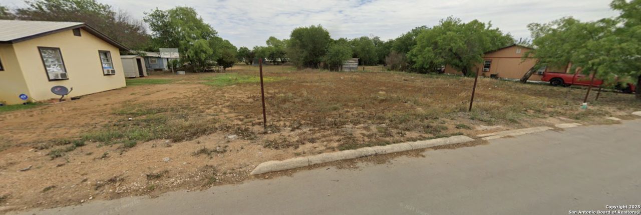 Lot 8 & 9 N. Willow, Pearsall, TX 78061 Main Photo