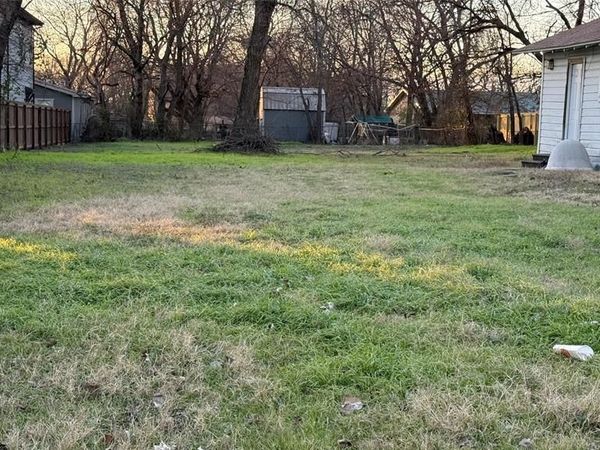 1203 Mill Street, Gainesville, TX 76240