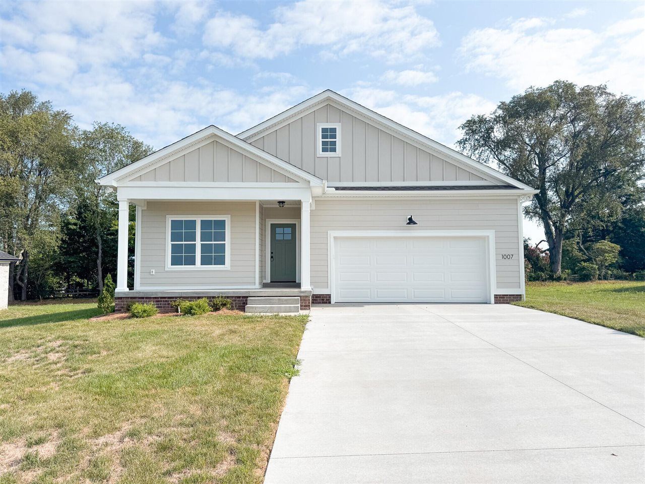 1007 Highland Court, Franklin, KY 42134 Main Photo
