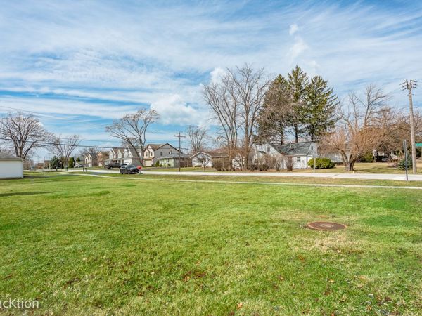 1003 Oxford Street, Downers Grove, IL 60516
