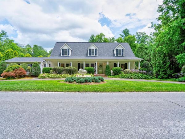 2606 Greenville Highway, Flat Rock, NC 28731