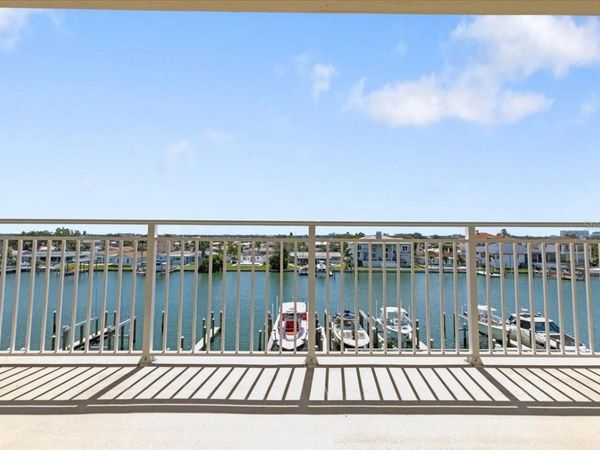 125 ISLAND WAY, Unit 403, CLEARWATER, FL 33767