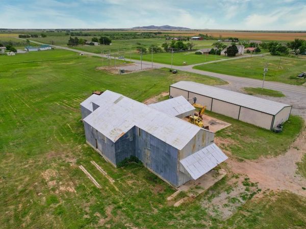 110 N Border Street, Willow, OK 73673