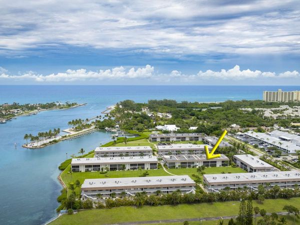 755 Saturn Street, Unit F203, Jupiter, FL 33477