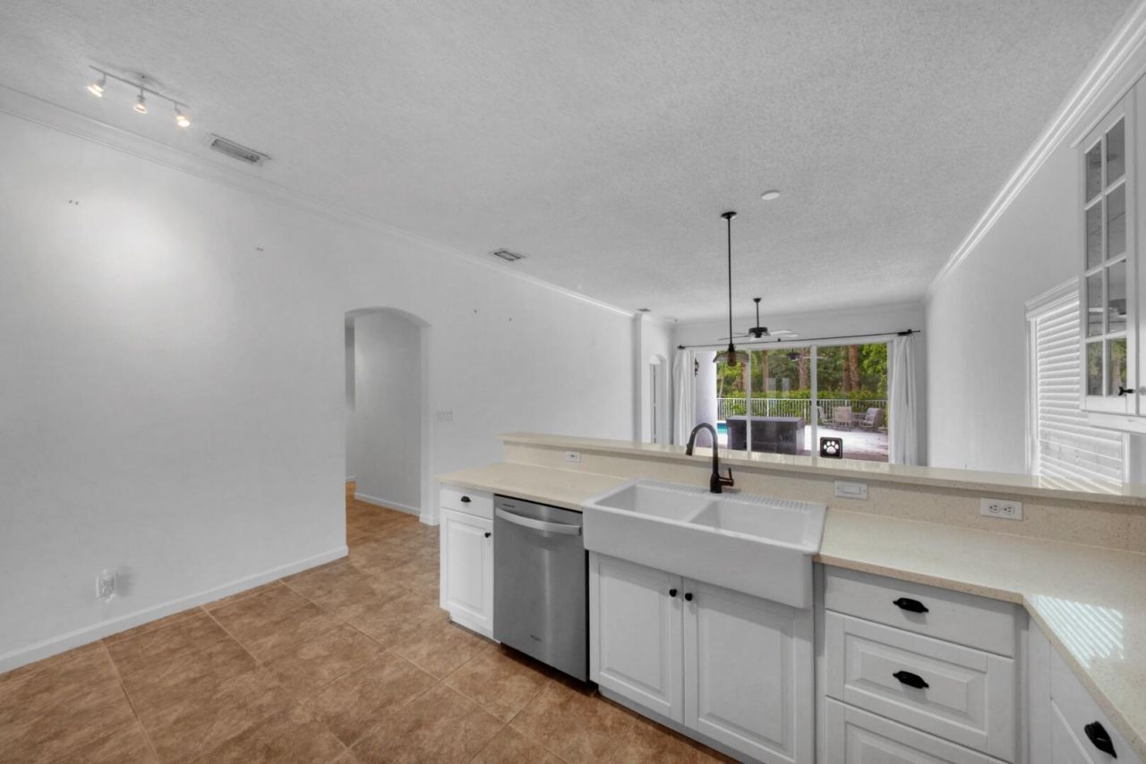 212 Kensington Way, Royal Palm Beach, FL 33414 Photo