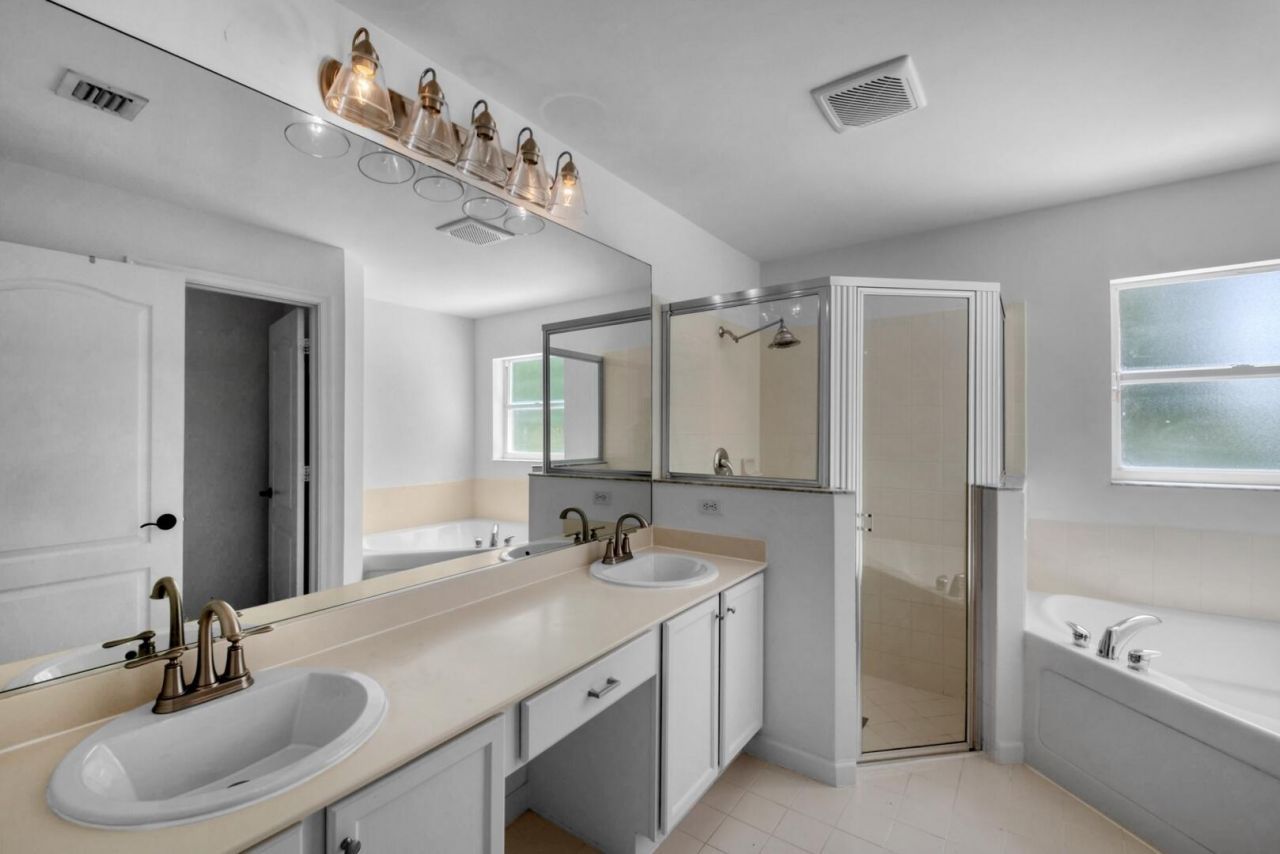 212 Kensington Way, Royal Palm Beach, FL 33414 Photo