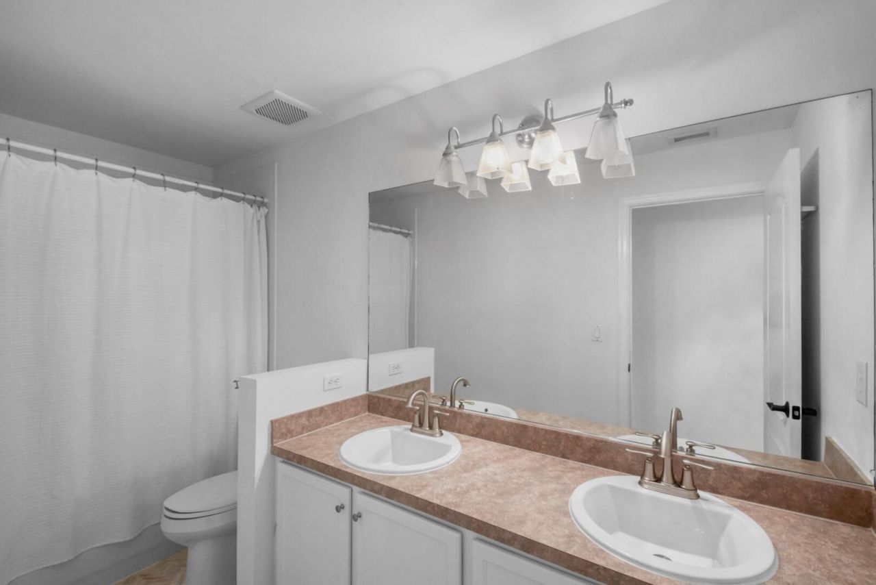 212 Kensington Way, Royal Palm Beach, FL 33414 Photo