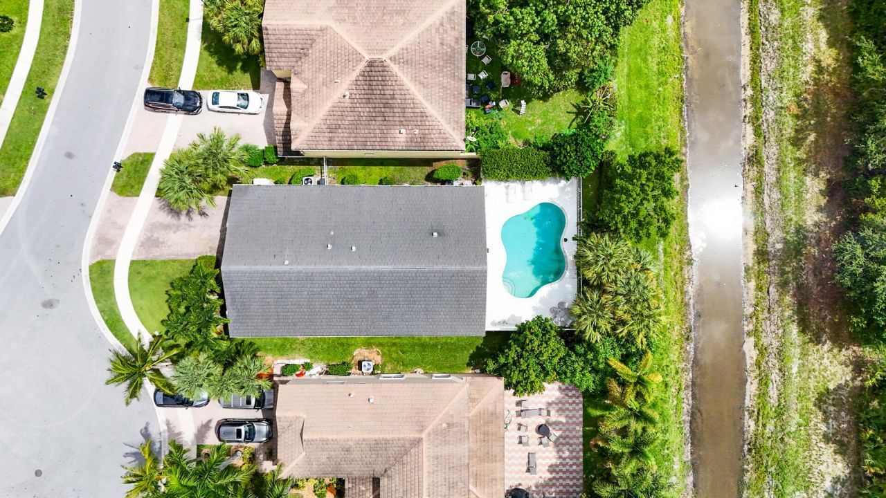 212 Kensington Way, Royal Palm Beach, FL 33414 Photo