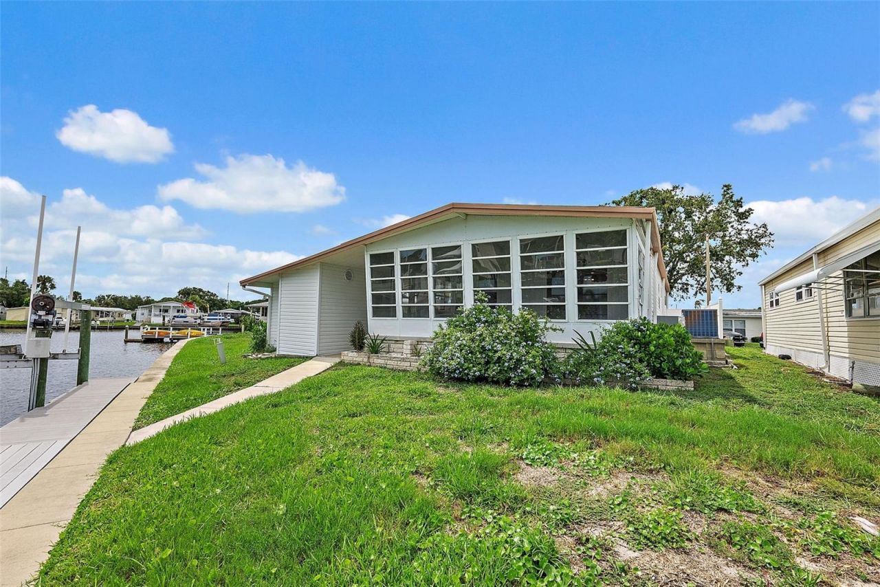 6806 Mount Quincy Drive Ne, Unit 361, Saint Petersburg, FL 33702 Photo