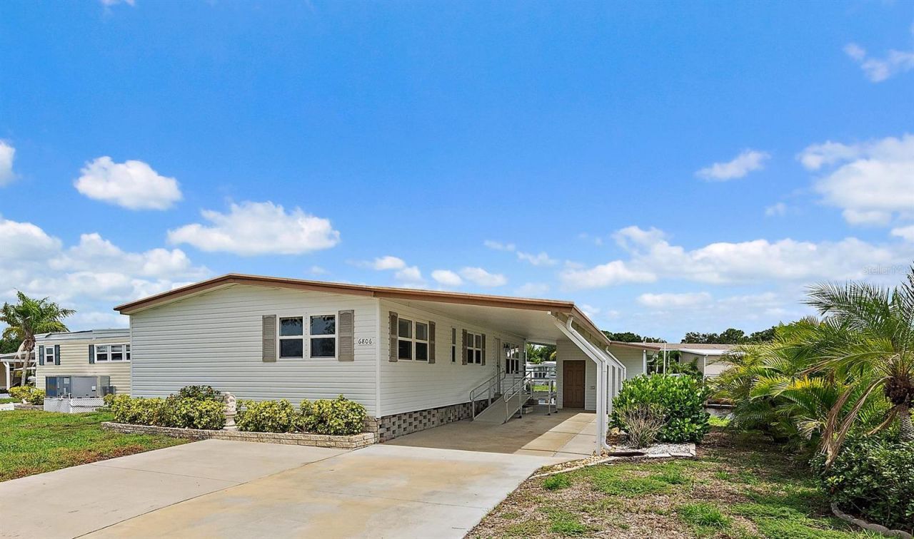 6806 Mount Quincy Drive Ne, Unit 361, Saint Petersburg, FL 33702 Photo