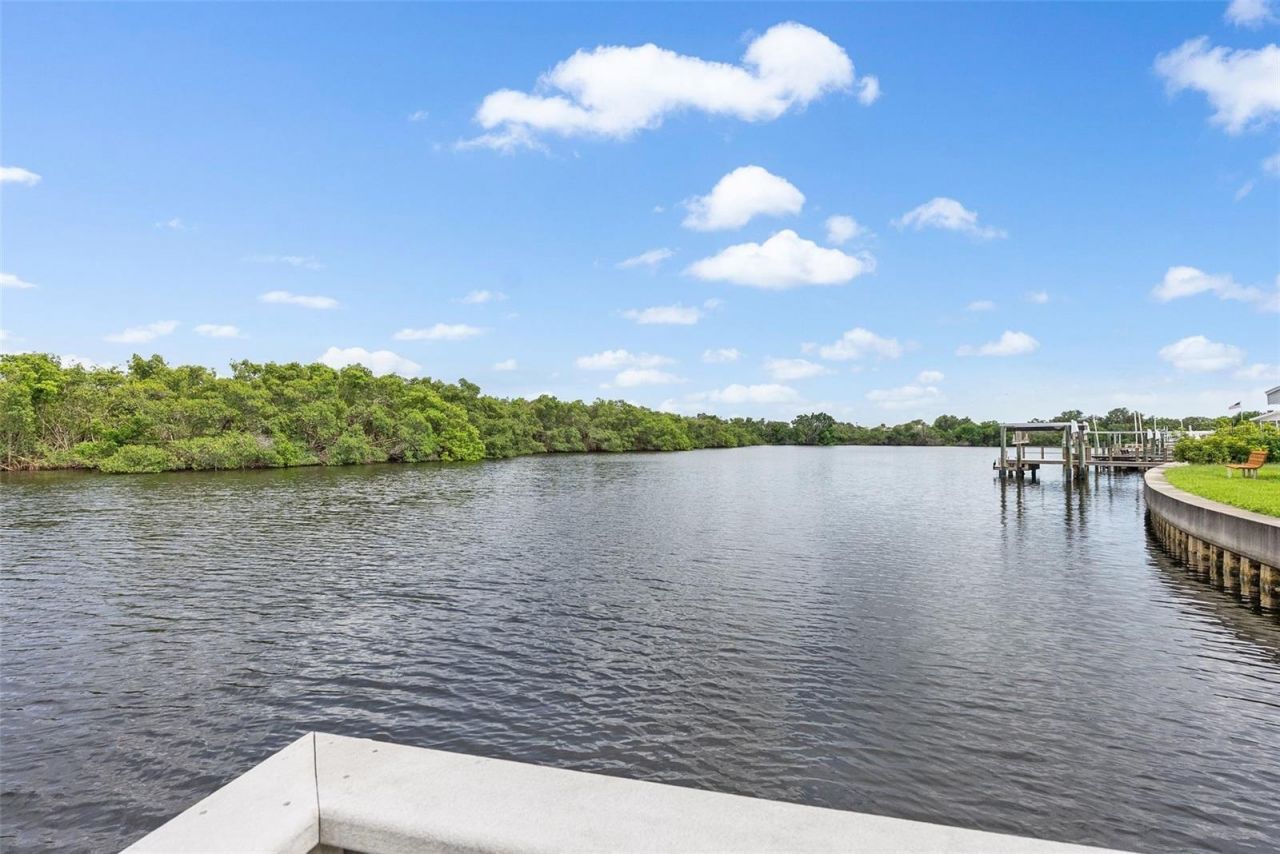 6806 Mount Quincy Drive Ne, Unit 361, Saint Petersburg, FL 33702 Photo