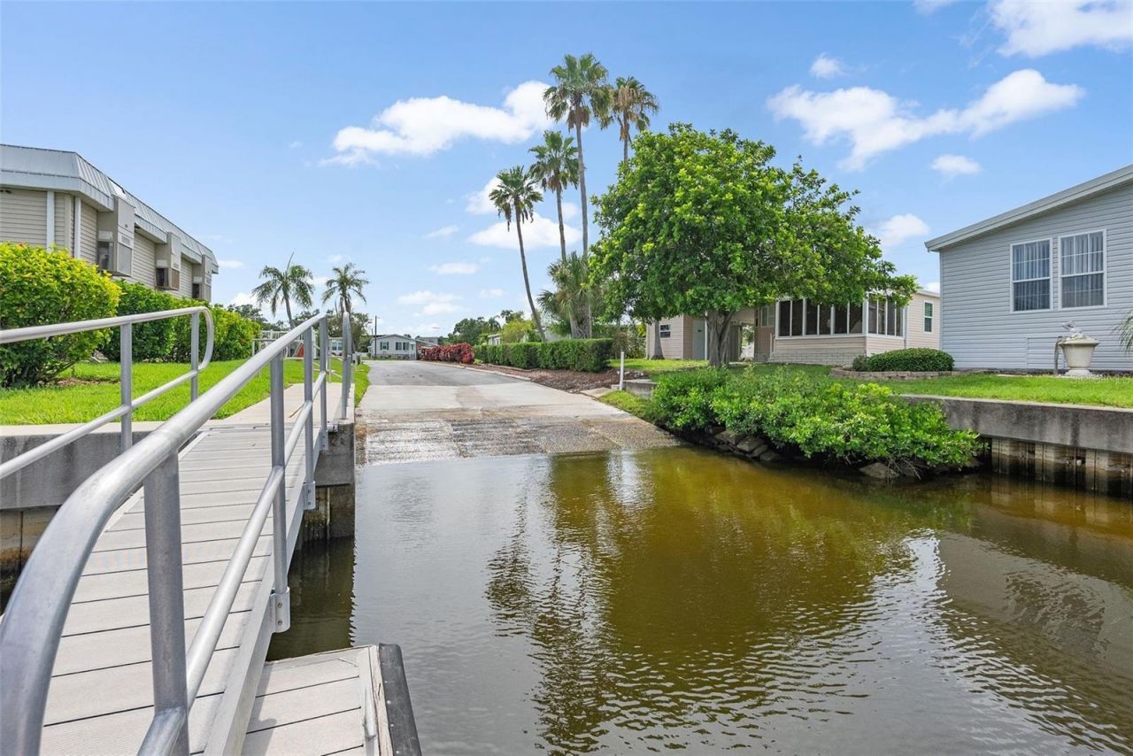 6806 Mount Quincy Drive Ne, Unit 361, Saint Petersburg, FL 33702 Photo