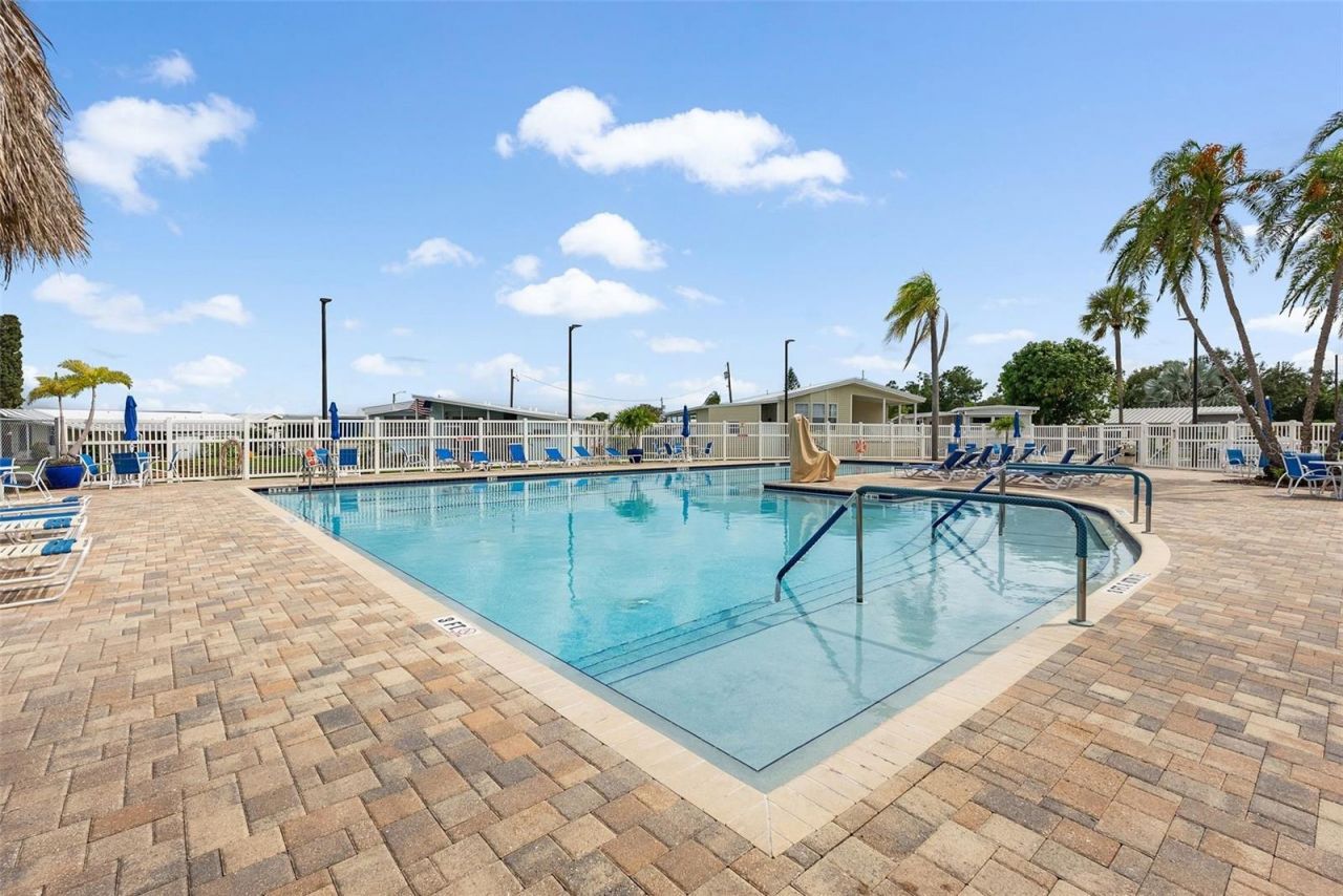 6806 Mount Quincy Drive Ne, Unit 361, Saint Petersburg, FL 33702 Photo