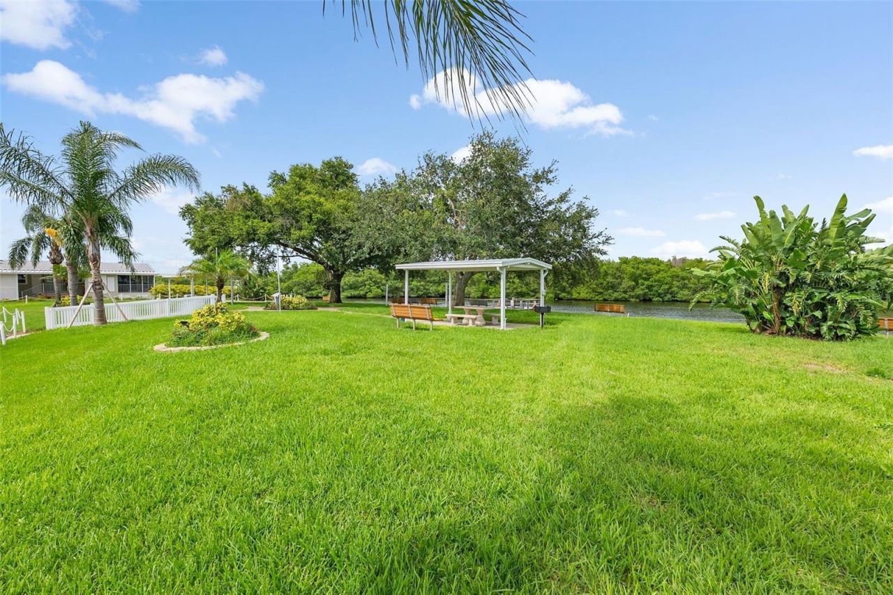 6806 Mount Quincy Drive Ne, Unit 361, Saint Petersburg, FL 33702 Photo