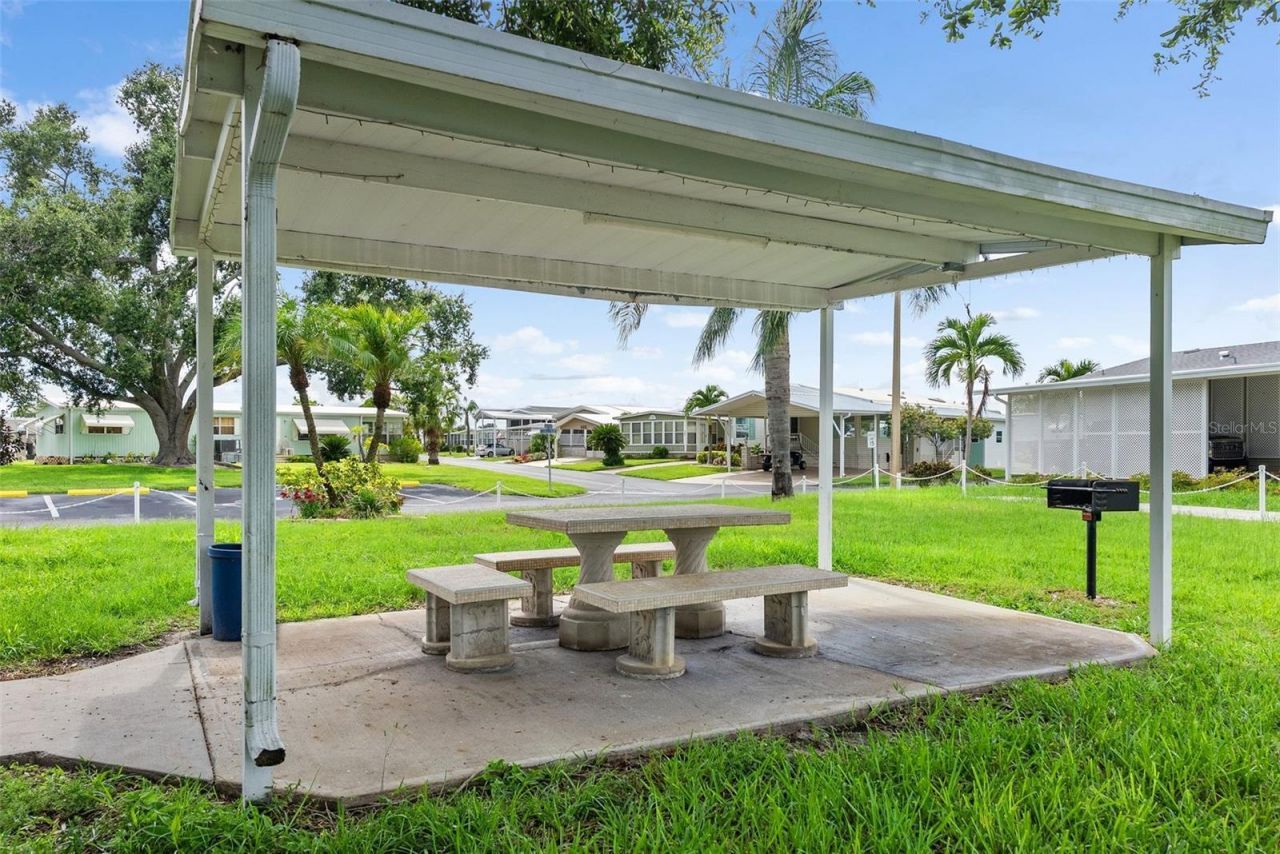 6806 Mount Quincy Drive Ne, Unit 361, Saint Petersburg, FL 33702 Photo