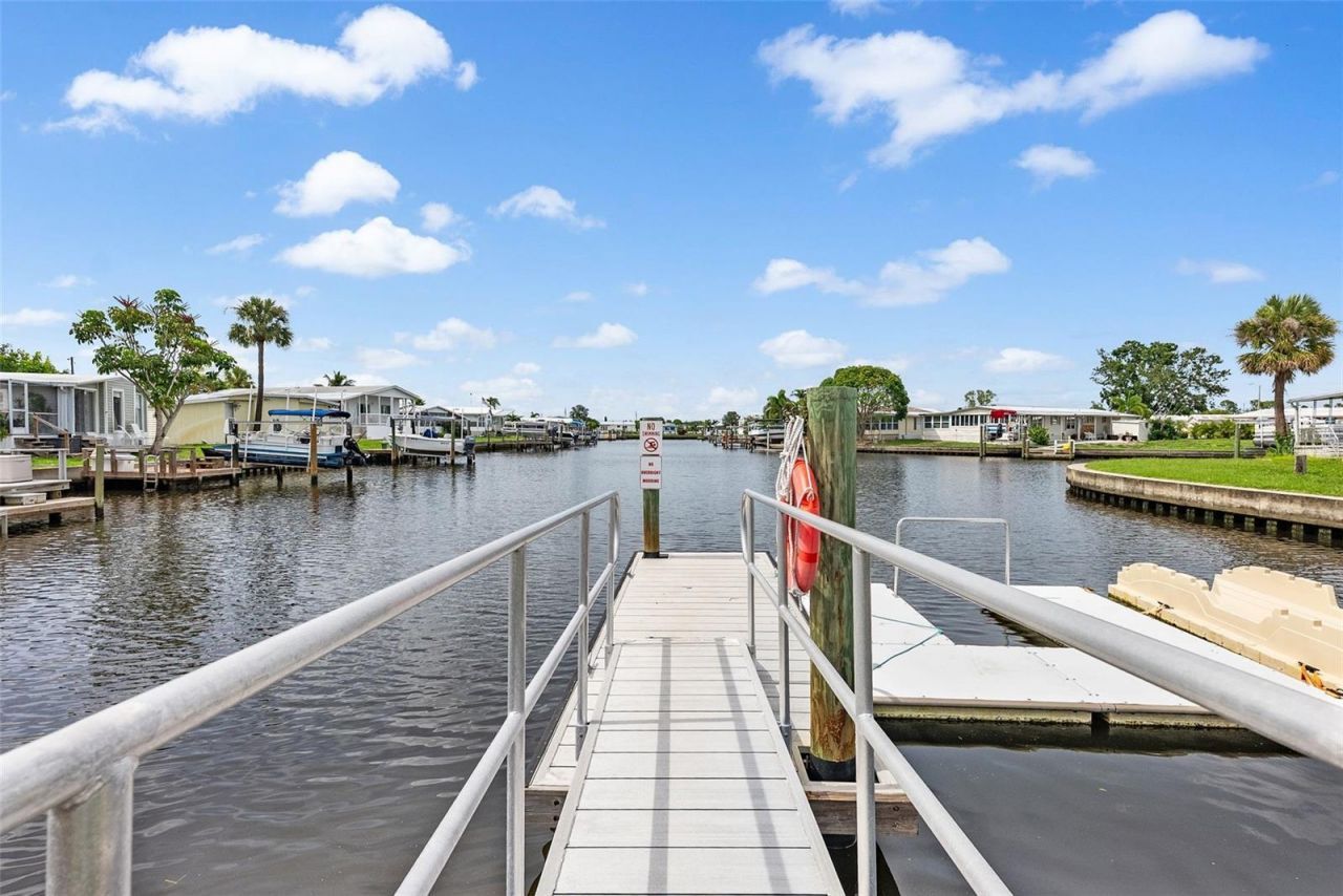 6806 Mount Quincy Drive Ne, Unit 361, Saint Petersburg, FL 33702 Photo