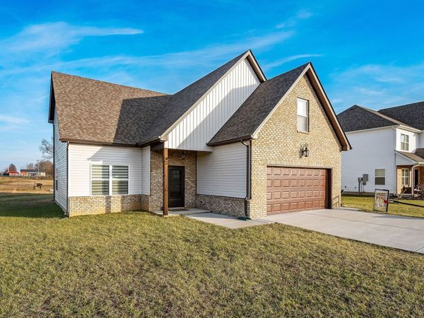 235 Villa St, Smithville, TN 37166