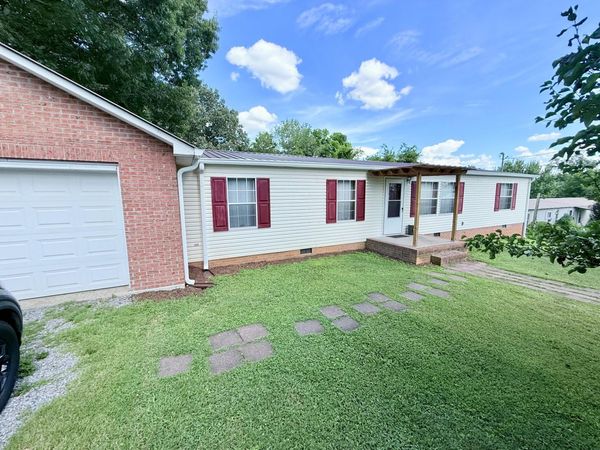 4548 Cherokee Drive, Strawberry Plains, TN 37871