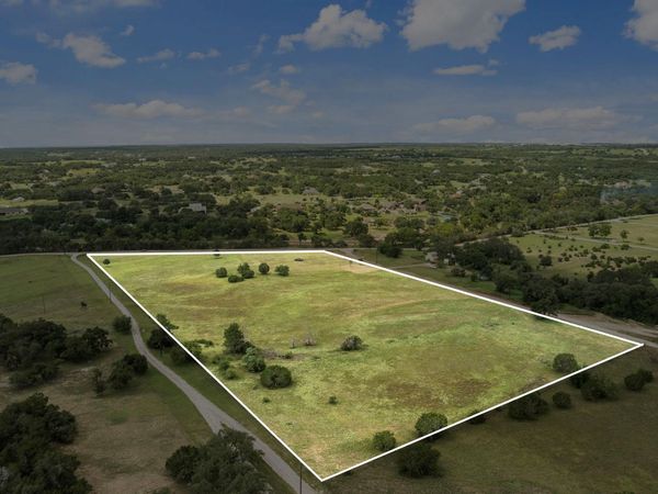 680 County Road 285, Liberty Hill, TX 78642