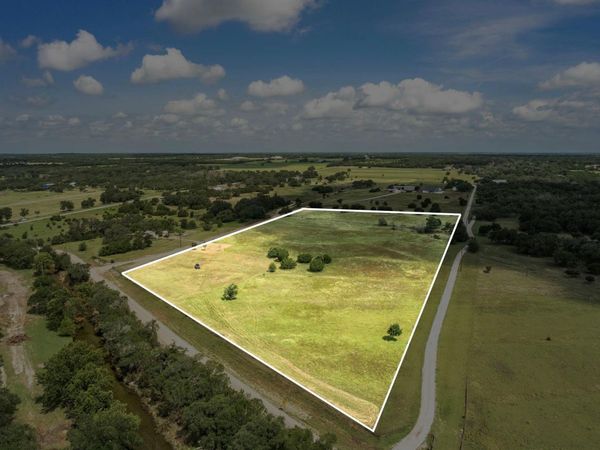 680 County Road 285, Liberty Hill, TX 78642