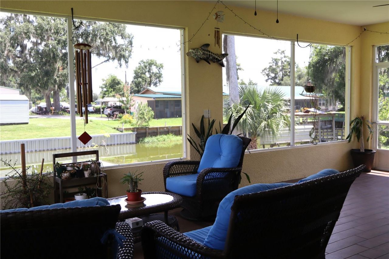 876 Cr 467, Lake Panasoffkee, FL 33538 Photo