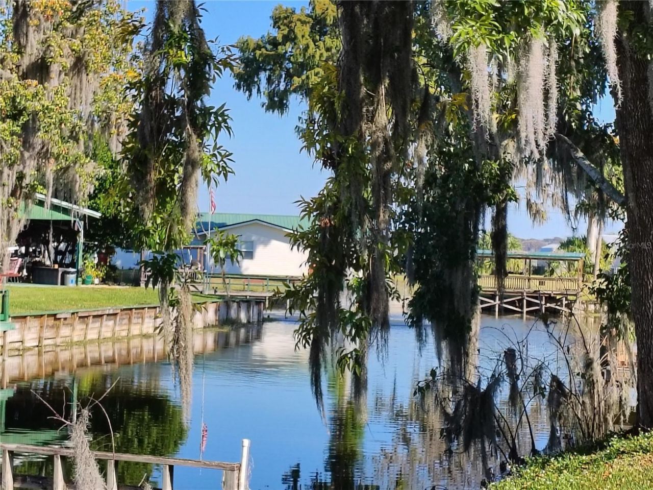 876 Cr 467, Lake Panasoffkee, FL 33538 Photo